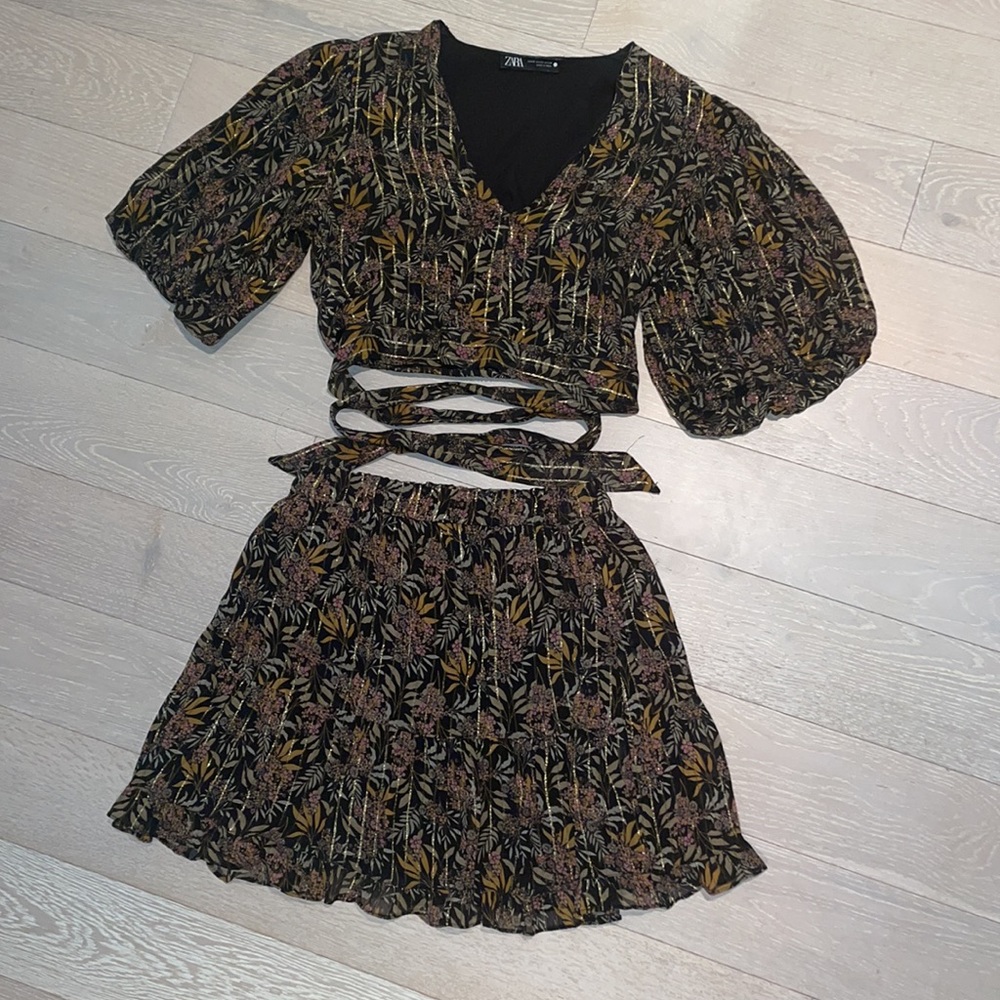 Zara Top & Skirt Set - Picture 4 of 7